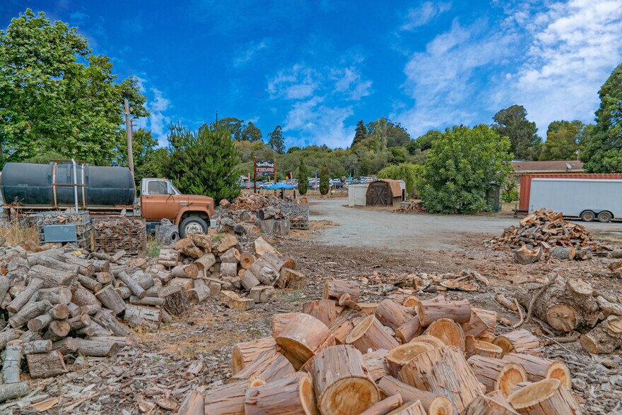 More Photos Of 10050 Reese Cir, Prunedale Warehouse For Sale