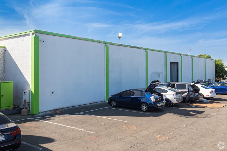 More Photos Of 1931 G St, Fresno Warehouse For Lease