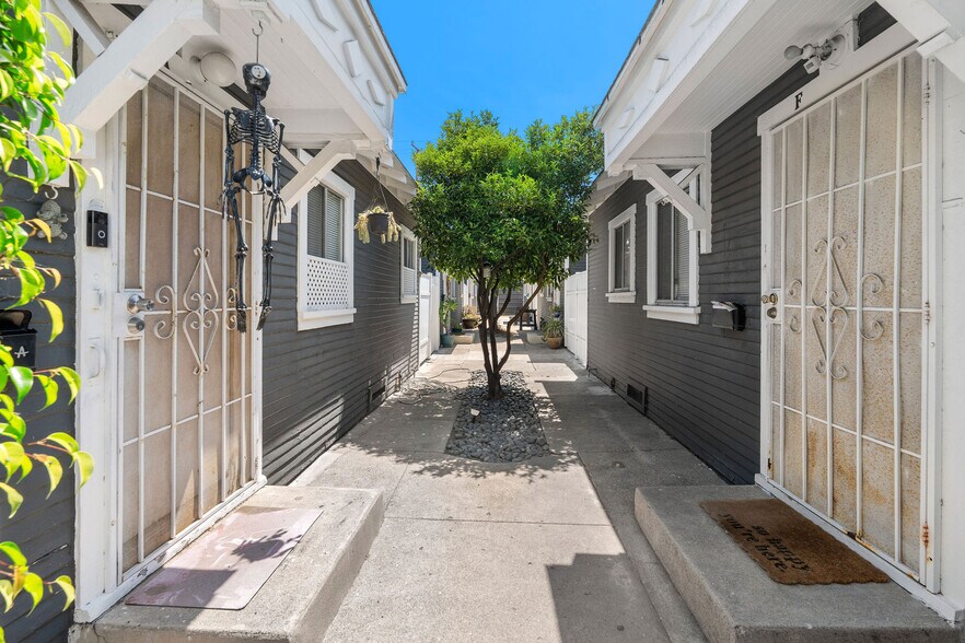 More Photos Of 1424 Coronado Ave, Long Beach Apartments For Sale