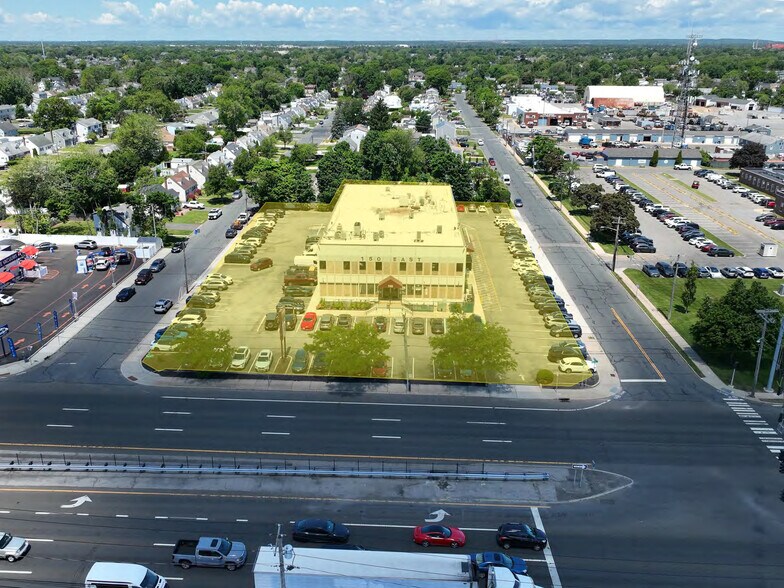 More Photos Of 150 E Sunrise Hwy, Lindenhurst Medical For Lease