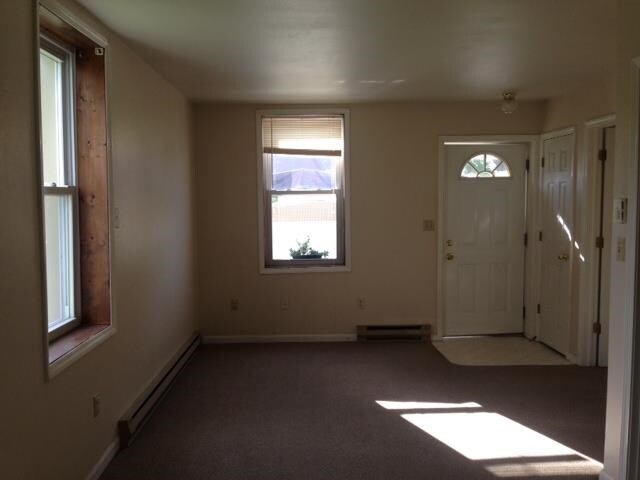 More Photos Of 307 Smith St, New London Office Residential For Sale