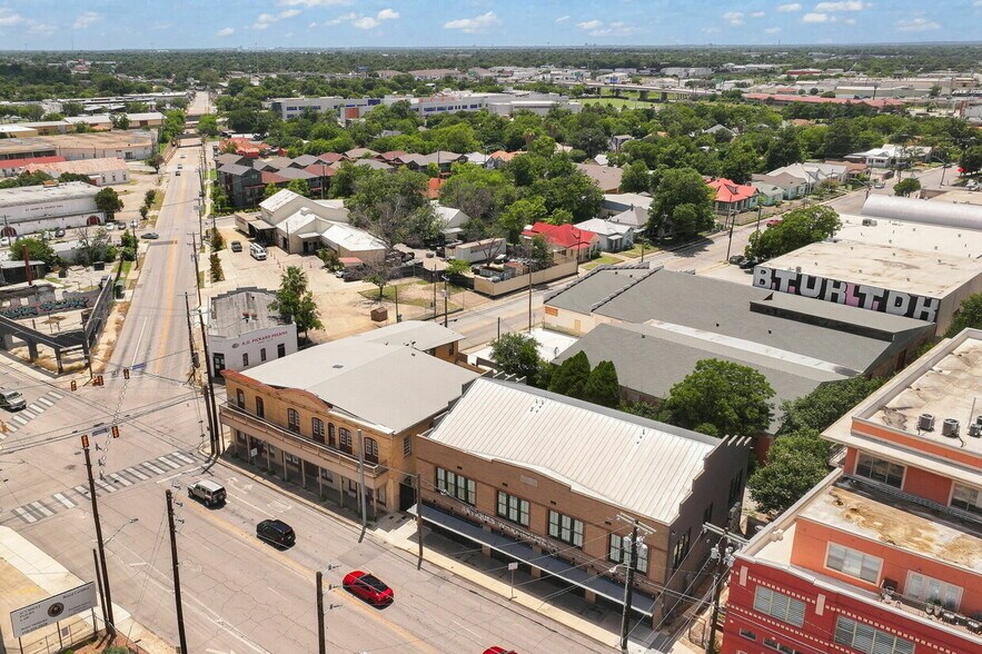 More Photos Of 1405 S Flores St, San Antonio Hospitality For Lease