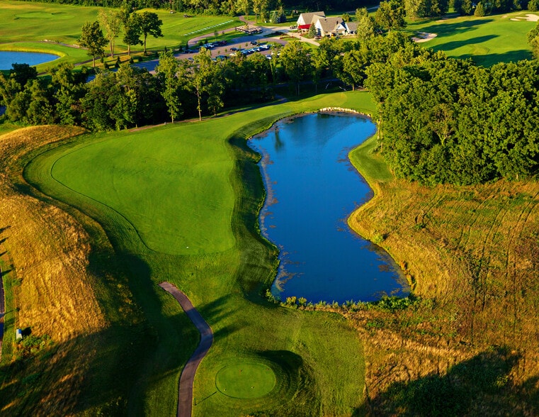 More Photos Of 61809 Stonegate Dr, Centreville Golf Course Driving Range For Sale