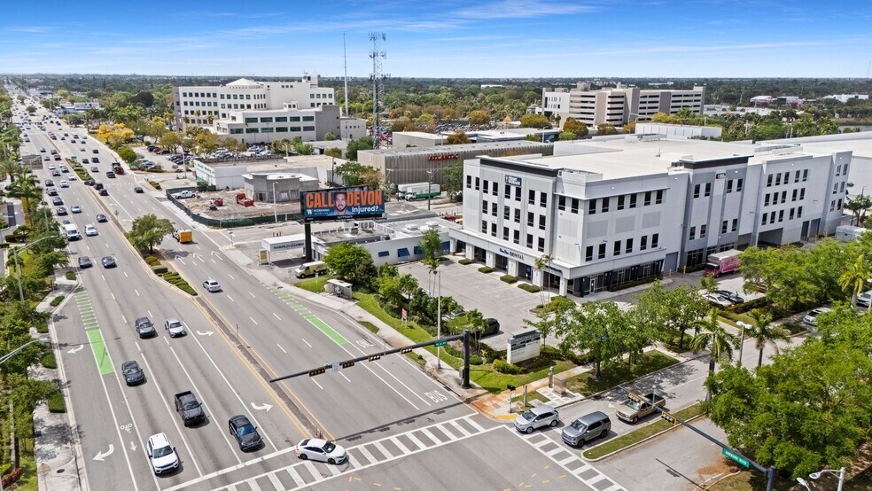 More Photos Of 2401 W Broward Blvd, Fort Lauderdale Self Storage For Lease