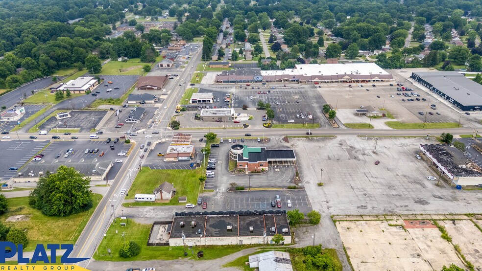 More Photos Of 1716-1728 S Raccoon Rd, Austintown Freestanding For Sale