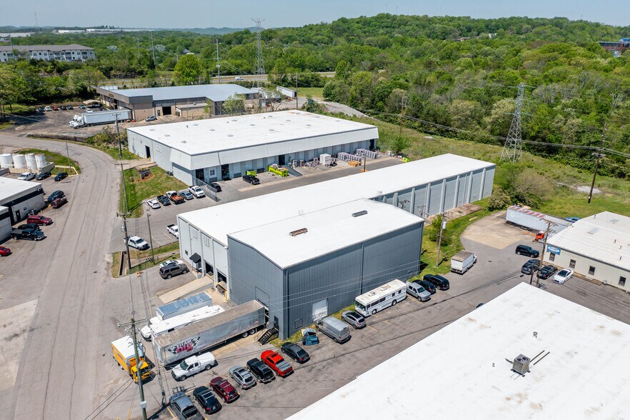 More Photos Of 3310-3422 Ambrose Ave, Nashville Unknown For Lease