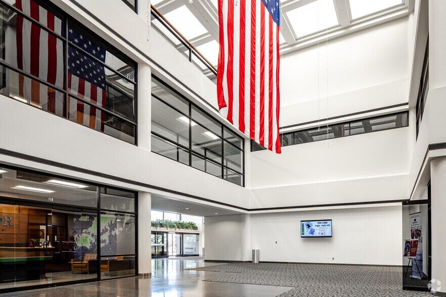 More Photos Of 4949 Harrison Ave, Rockford Unknown For Lease