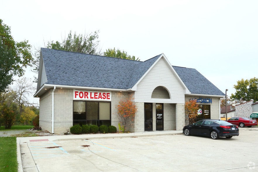 Primary Photo Of 7500 Fenton Rd, Grand Blanc Freestanding For Lease