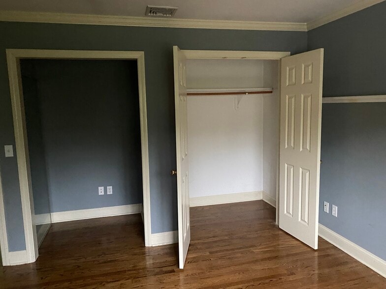 More Photos Of , Derby Unknown For Sale