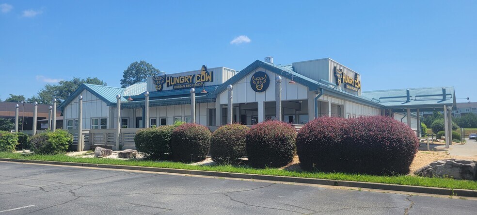 More Photos Of 1590 Pleasant Hill Rd, Duluth Restaurant For Lease