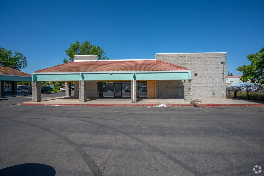 More Photos Of 6171-6175 Stockton Blvd, Sacramento Unknown For Lease