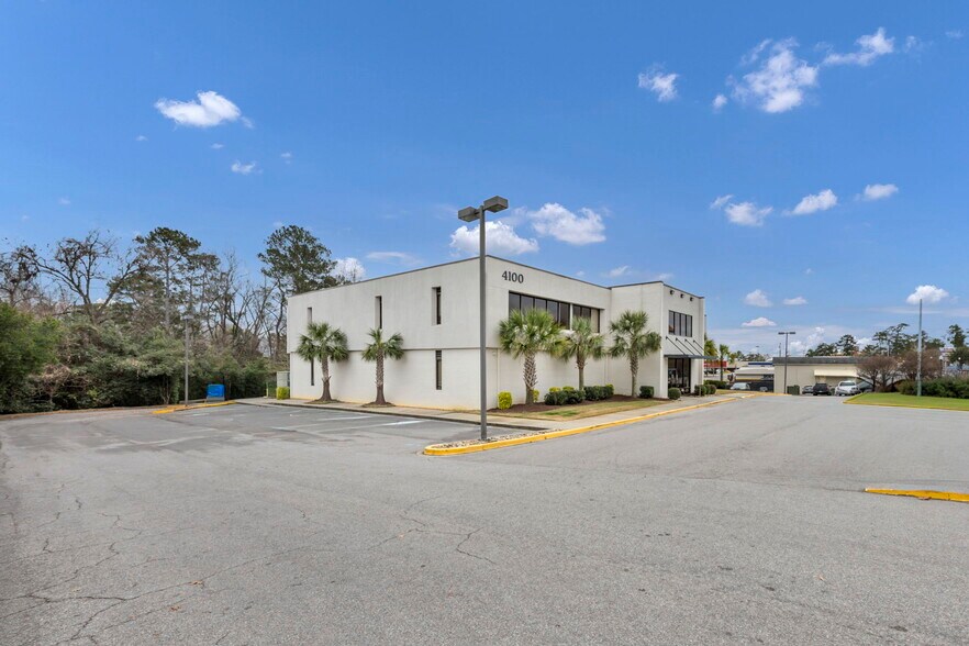 More Photos Of 4100 N Main St, Columbia Medical For Sale