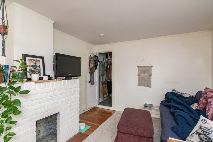 More Photos Of 81 Bridge St, Northampton Multifamily For Sale