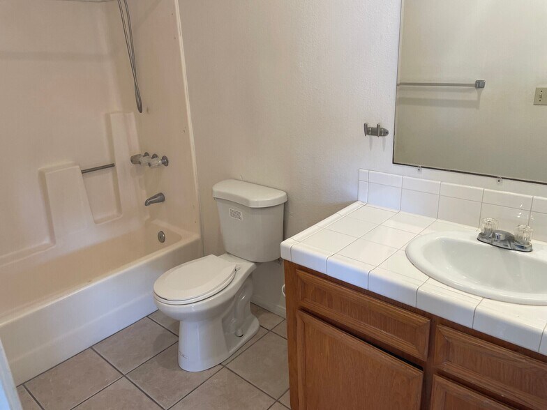 More Photos Of 273 Date Ave, Imperial Beach Apartments For Sale