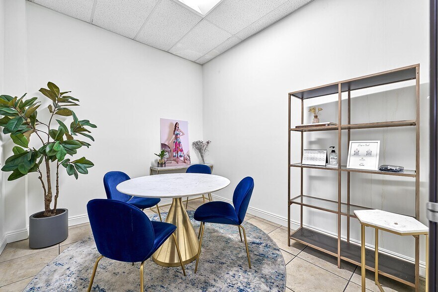 More Photos Of 3900-3912 S Broadway Pl, Los Angeles Manufacturing For Sale