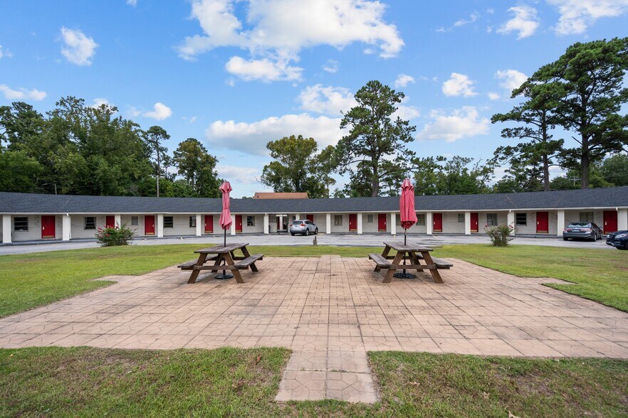 More Photos Of 2929 Market St, Wilmington Land For Sale