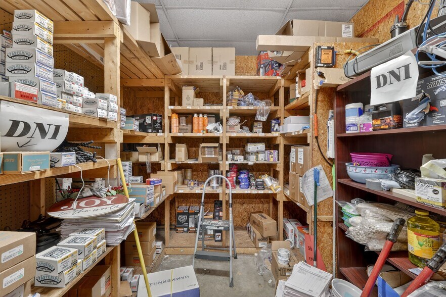 More Photos Of 722 Duck Lake Rd, Lady Lake Industrial For Sale