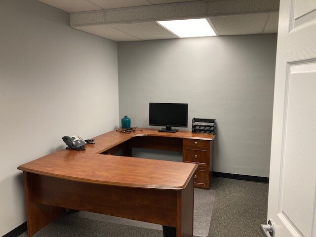 More Photos Of 1746-1750 Lyter Dr, Johnstown Storefront Retail Office For Lease