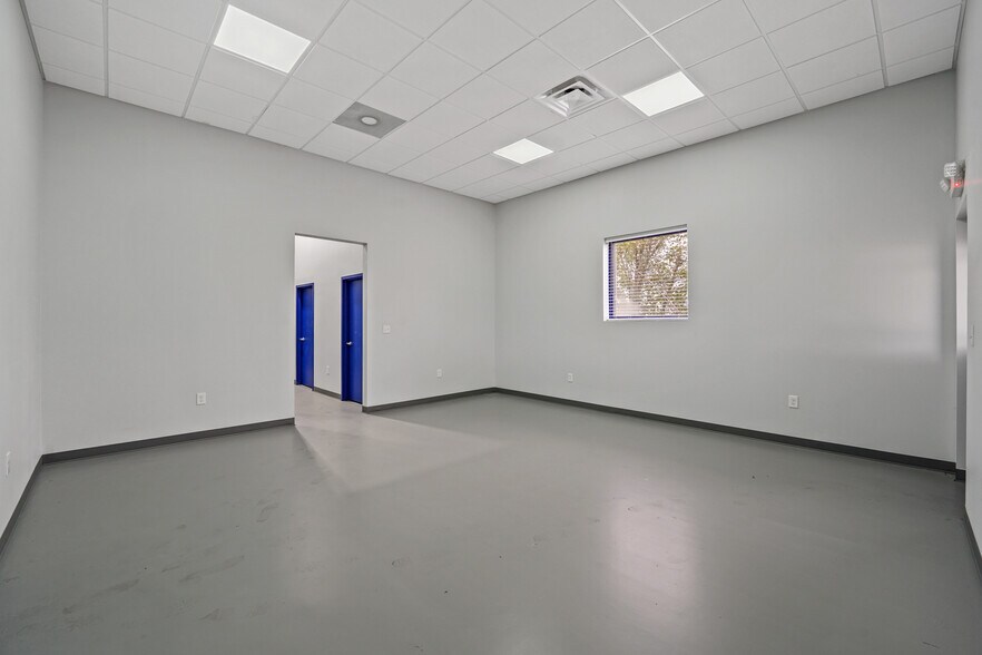More Photos Of 14029 Almeda Rd, Houston Warehouse For Lease