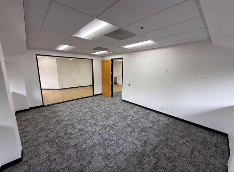 More Photos Of 2290 N 1st St, San Jose Office For Lease