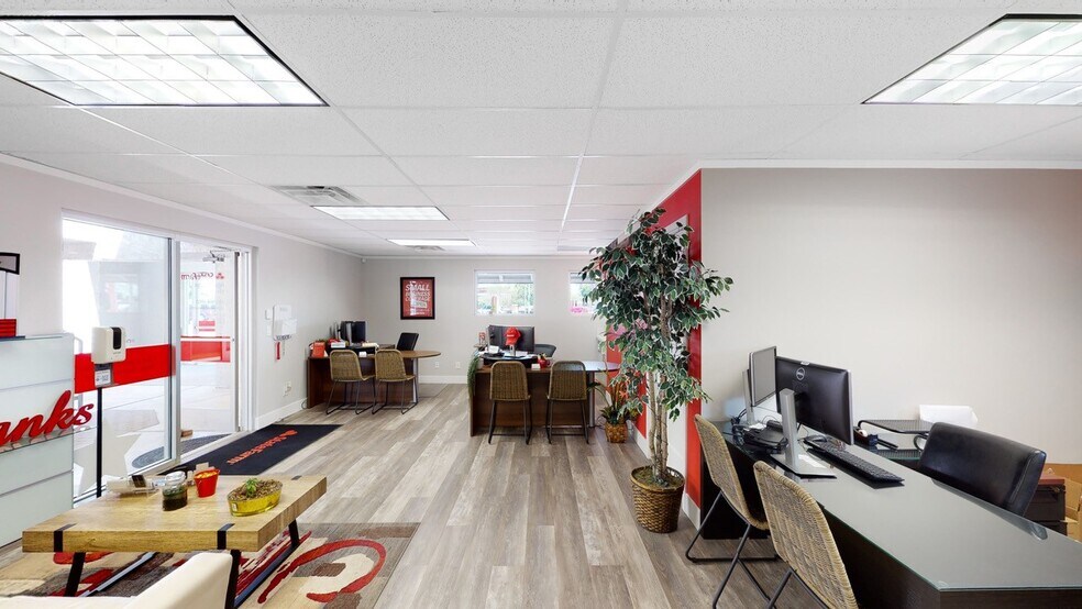 More Photos Of 955 W Chandler Blvd, Chandler Office For Sale