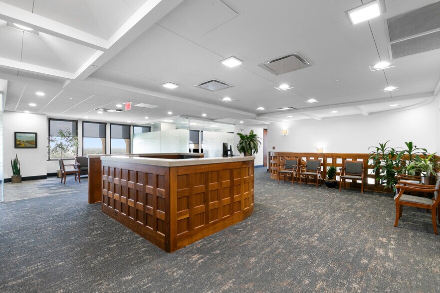 More Photos Of 233 S 13th St, Lincoln Office For Sale