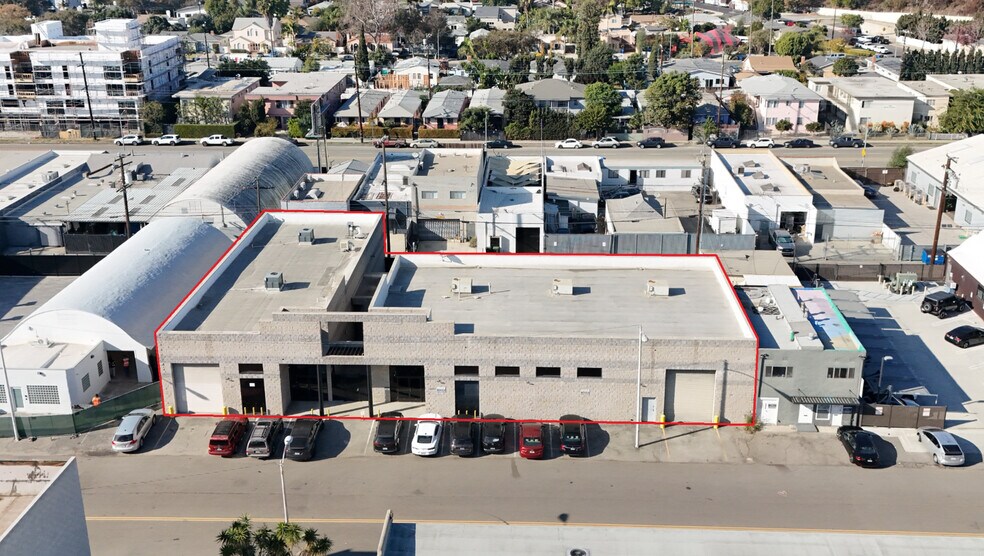 More Photos Of 11837-11845 Teale St, Culver City Warehouse For Lease
