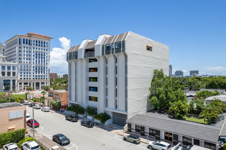 Primary Photo Of 250 Catalonia Ave, Coral Gables Office For Lease