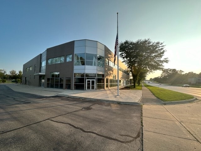 More Photos Of 2595 Ogden Ave, Lisle General Retail For Sale