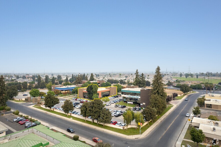 More Photos Of 4000 Physicians Blvd, Bakersfield Medical For Sale