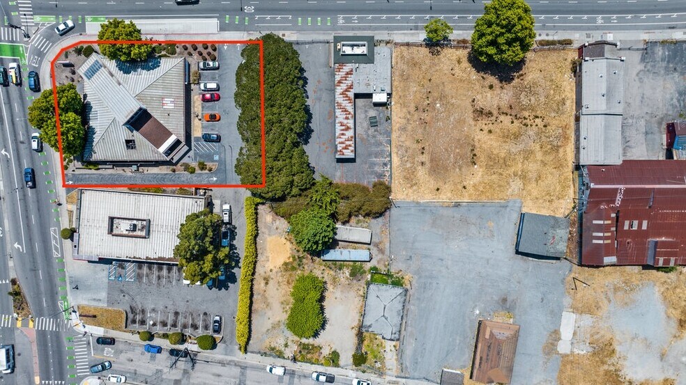 More Photos Of 806 Ocean St, Santa Cruz General Retail For Sale