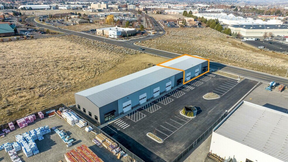 Primary Photo Of 6509 W. Rio Grande, Kennewick Showroom For Lease