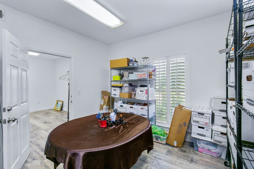 More Photos Of 407 Orchard Park, Ridgeland Office Residential For Sale