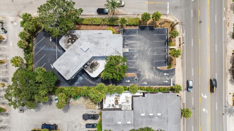 More Photos Of 128 E Granada Blvd, Ormond Beach Medical For Sale