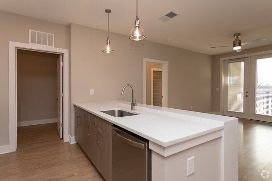 More Photos Of 222 S Main St, Mooresville Apartments For Lease