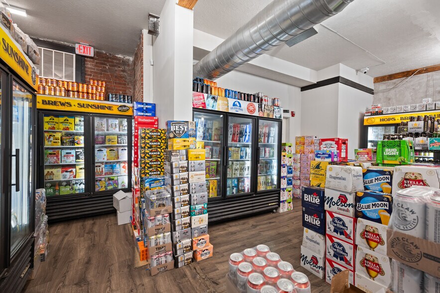 More Photos Of 200-208 E Eighth Ave, Munhall Freestanding For Sale