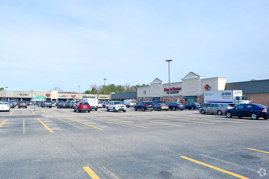 More Photos Of 2100-2158 First Colonial Rd, Virginia Beach Unknown For Lease