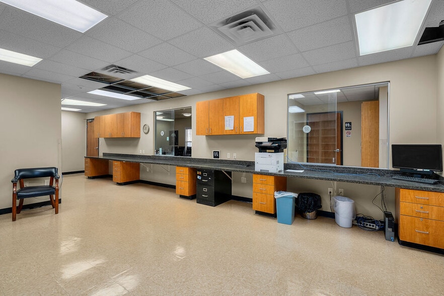 More Photos Of 1450 Jones Dairy Rd, Jasper Medical For Sale