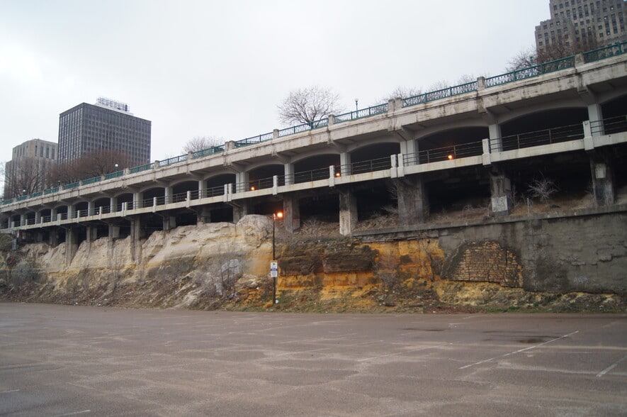 More Photos Of 160 Kellogg Blvd E, Saint Paul Office For Sale