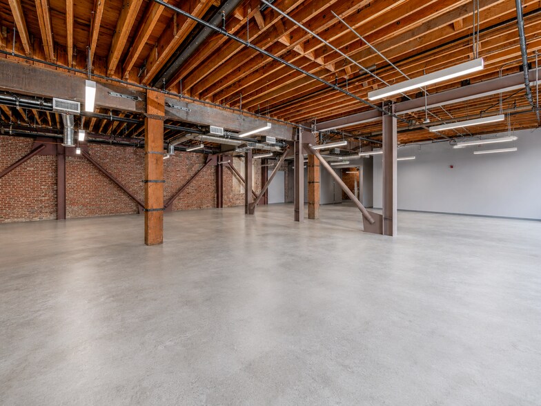 More Photos Of 440 Seaton St, Los Angeles Loft Creative Space For Lease