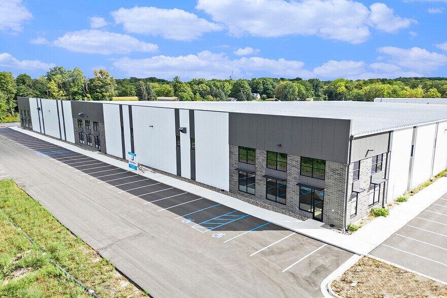 More Photos Of 9809 S Division Ave, Byron Center Distribution For Lease