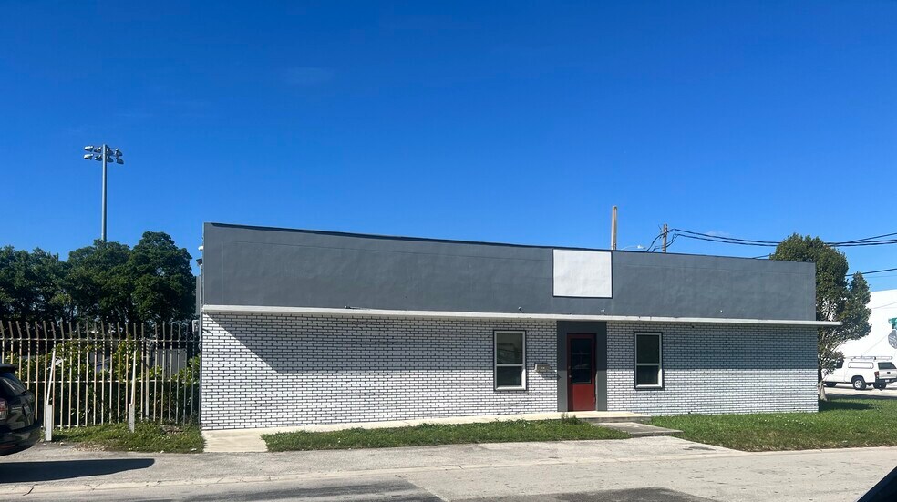 Primary Photo Of 6444 NE 4th Ave, Miami Warehouse For Sale