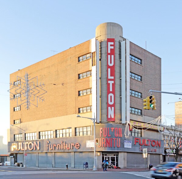 More Photos Of 166-36 Jamaica Ave, Jamaica General Retail For Lease