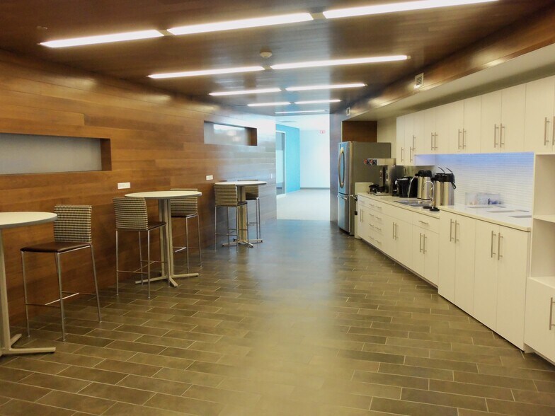 More Photos Of 1901 Romence Road Pky, Portage Research And Development For Lease