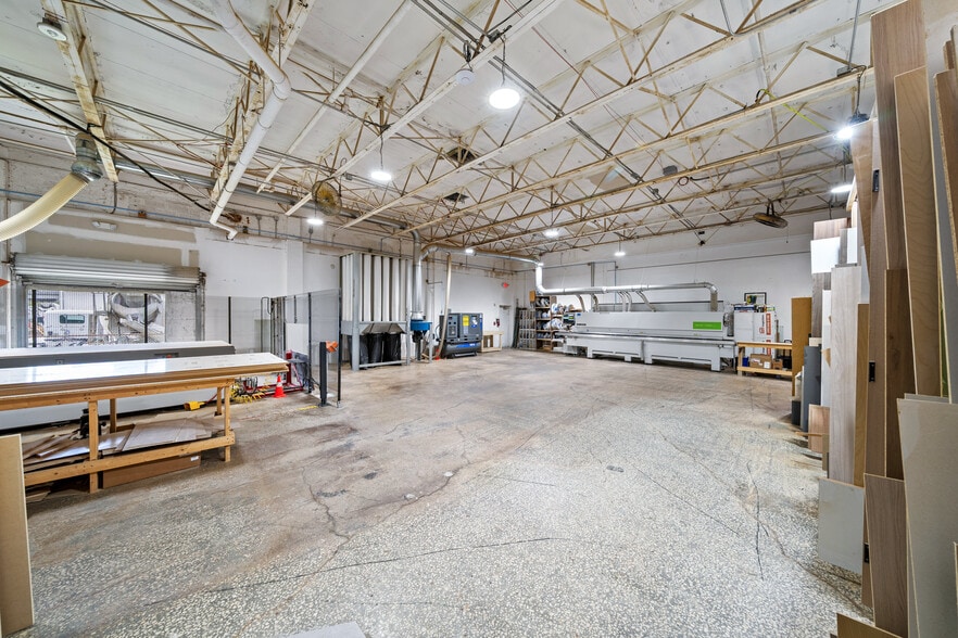 More Photos Of 17401 NW 2nd Ave, Miami Warehouse For Sale