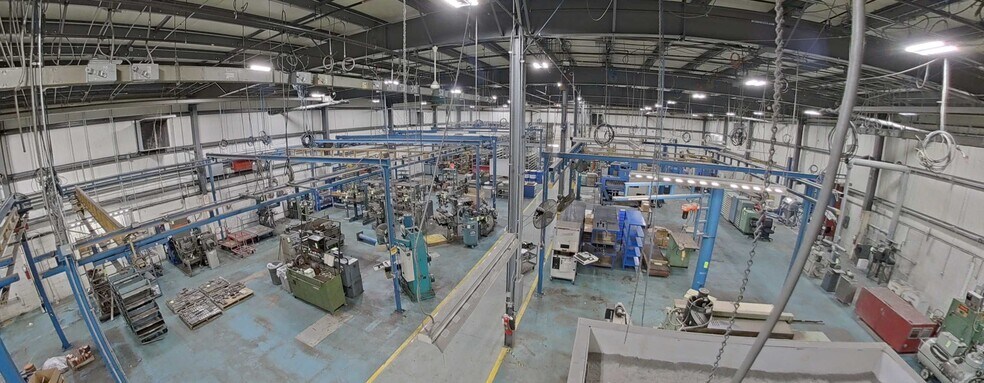More Photos Of 2155 Traversefield Dr, Traverse City Manufacturing For Lease