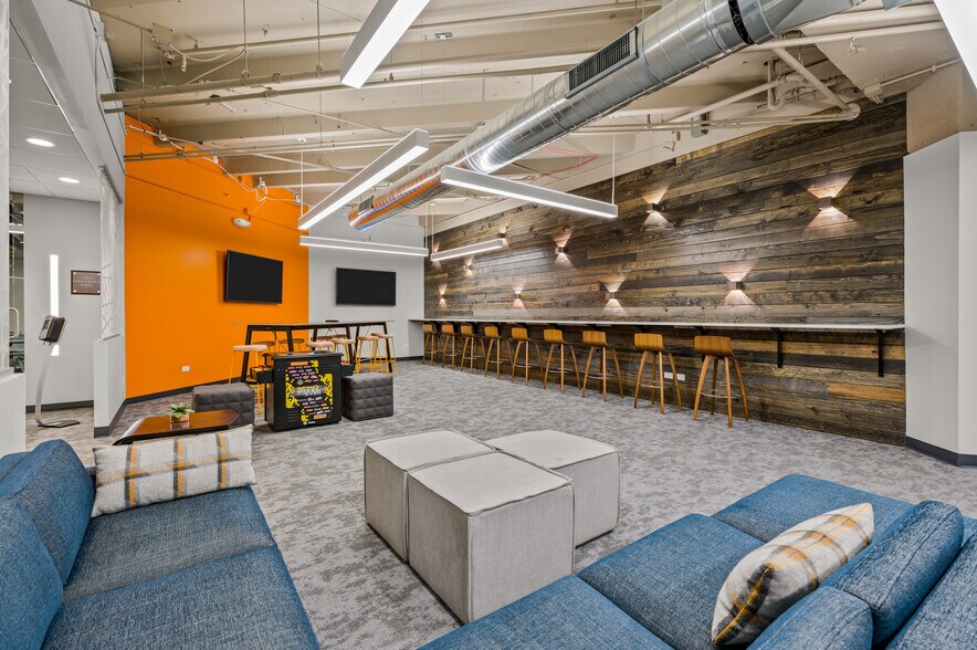 More Photos Of 7600 E Orchard Rd, Greenwood Village Office For Lease