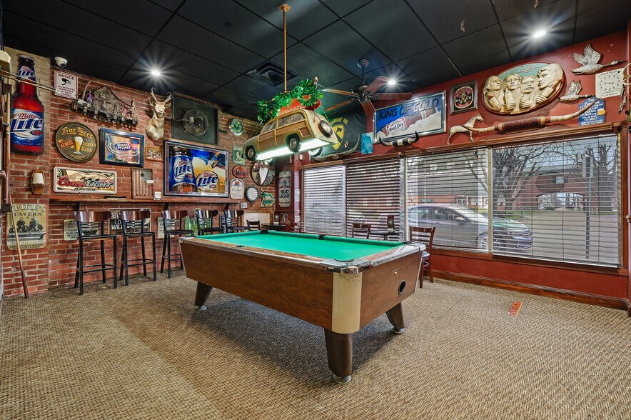 More Photos Of 212 20th St, Huntington Storefront Retail Residential For Sale