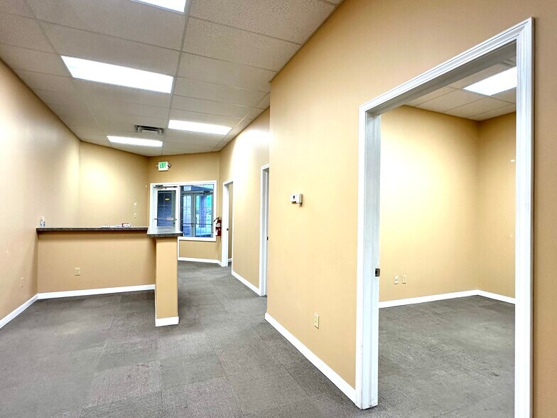 More Photos Of 1403 S Lake Park Ave, Hobart Unknown For Lease