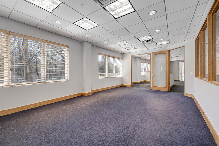 More Photos Of 12455 Ridgedale Dr, Minnetonka Office For Lease